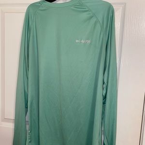 Columbia pfg shirt